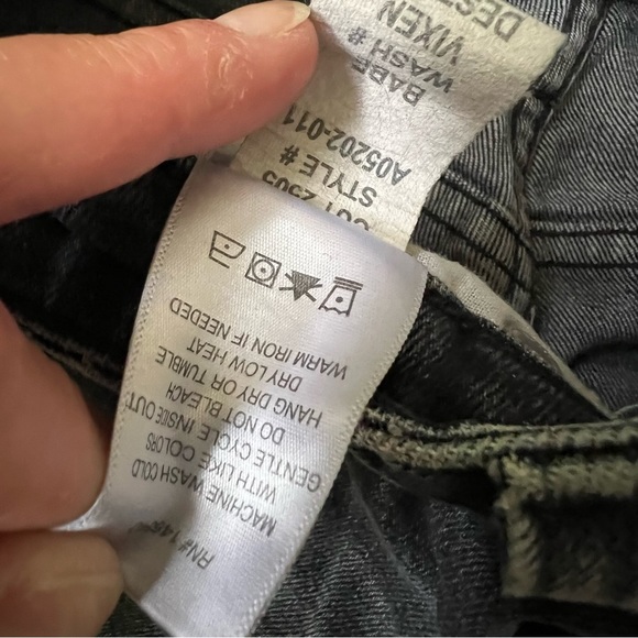 AMO Babe Button Fly Crop Jeans in Vixen Destroy Faded Black Wash Raw Release Hem - Picture 8 of 9